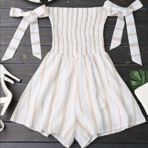self tie strapless striped romper 😇
